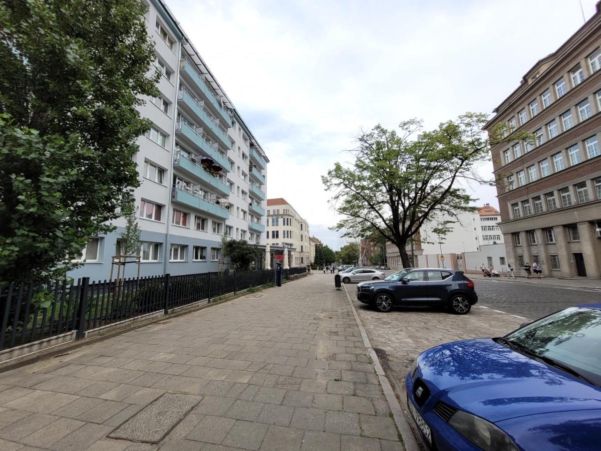 Апартаменты Sloneczny Apartament Przy Filharmonii, Walach Chrobrego Щецин Экстерьер фото